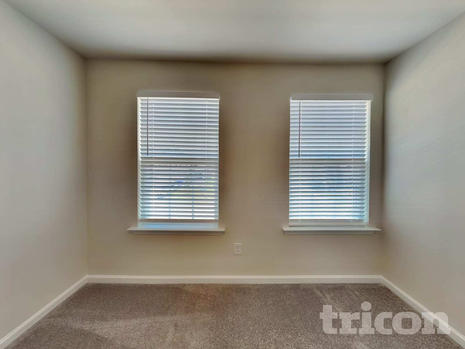 Building Photo - 112 Fennec Dr