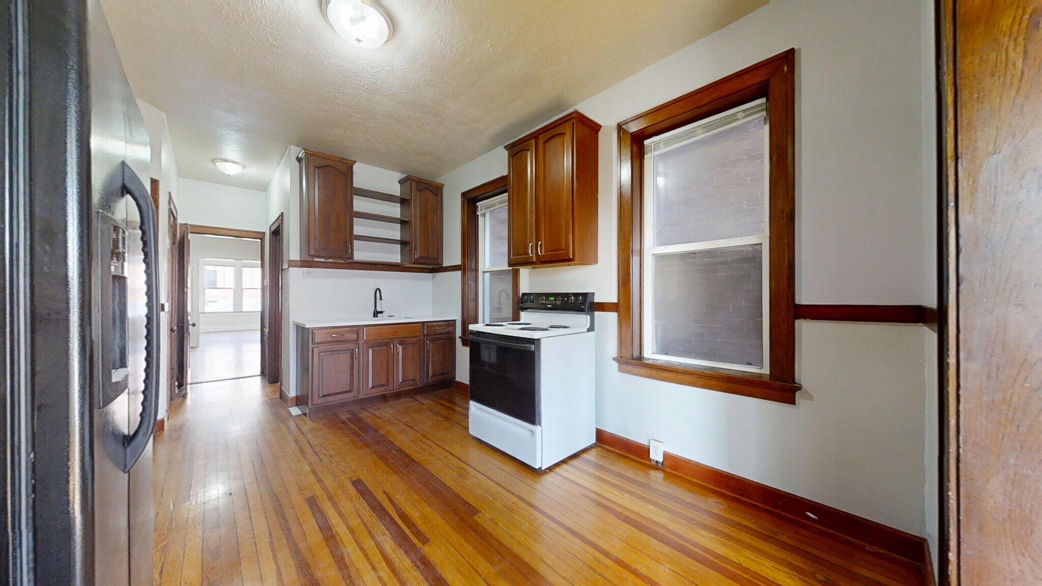 Building Photo - 3704 Fairview Ave