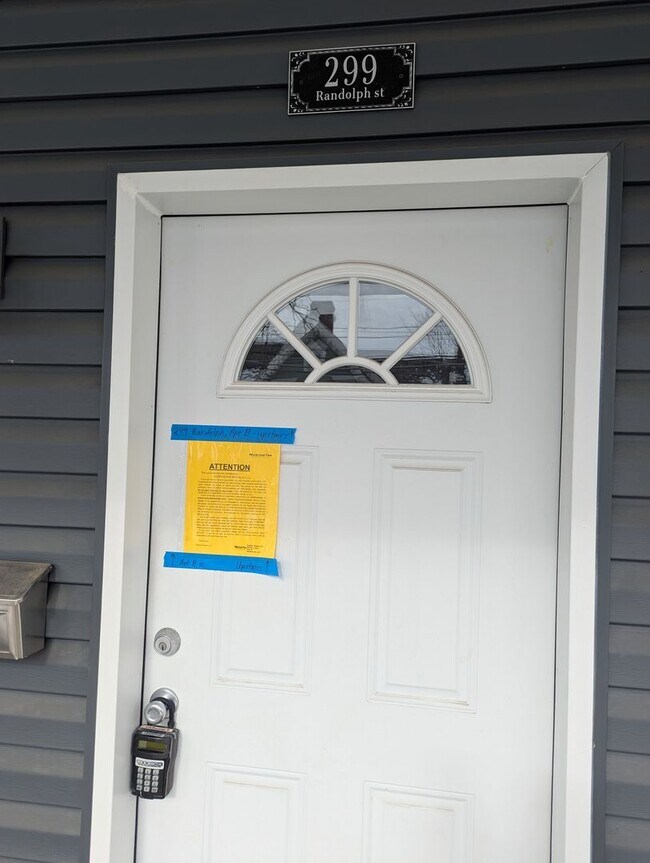 Building Photo - 299-301 Randolph Street