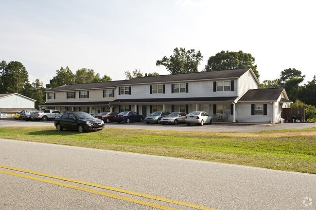 Primary Photo - Lakeview Townhouse Apartments
