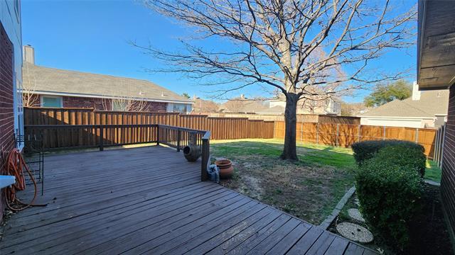 Building Photo - 5400 Vineyard Ln