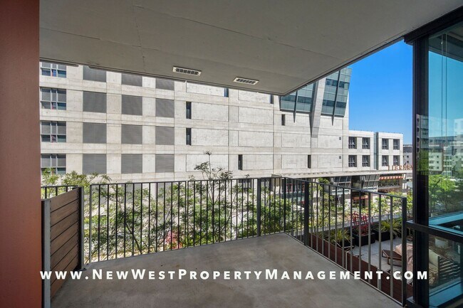 Building Photo - Modern East Village 1-Bedroom at Icon! Sma...