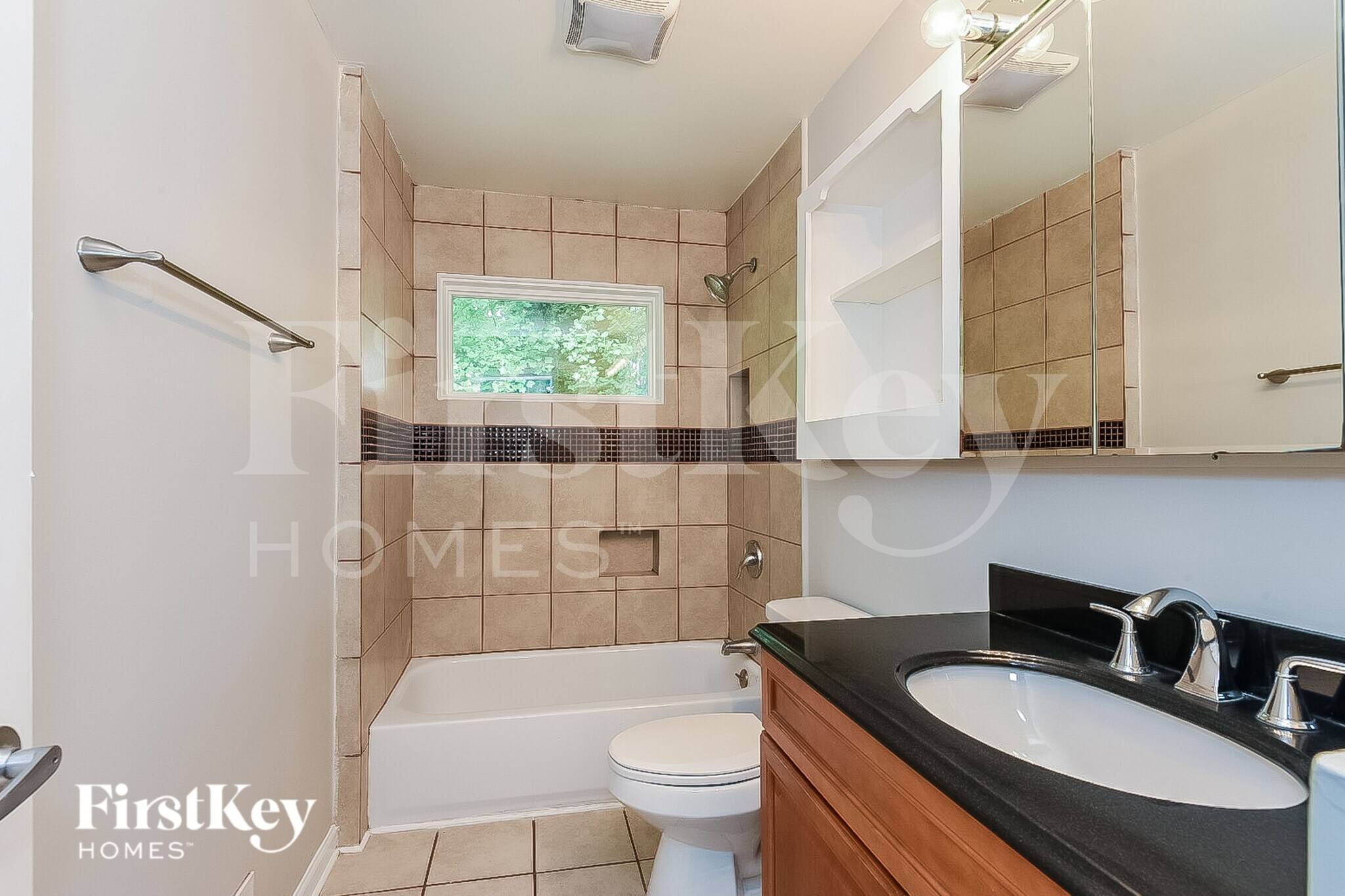 Building Photo - 2340 Melody Ln NW