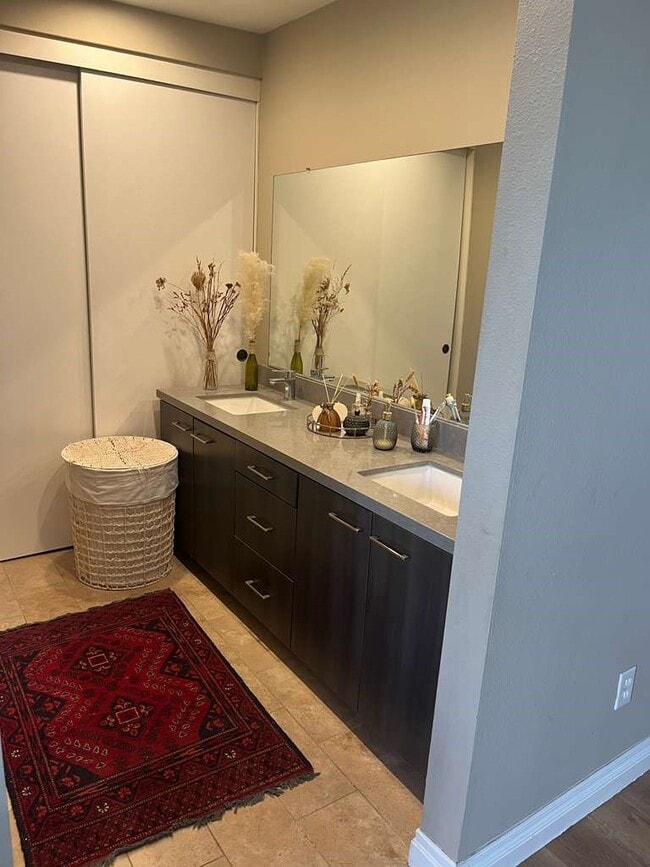 Building Photo - 10 Woodsorrel