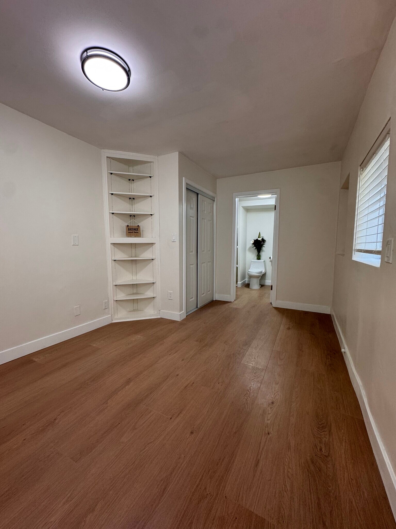 Large primary with remodeled bathroom - 1734 Prospect Ave