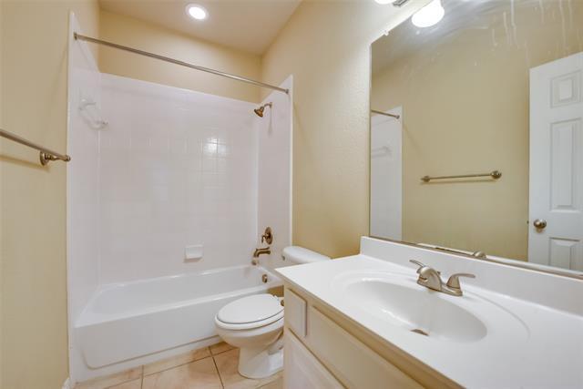 Building Photo - 6072 Wallis Dr