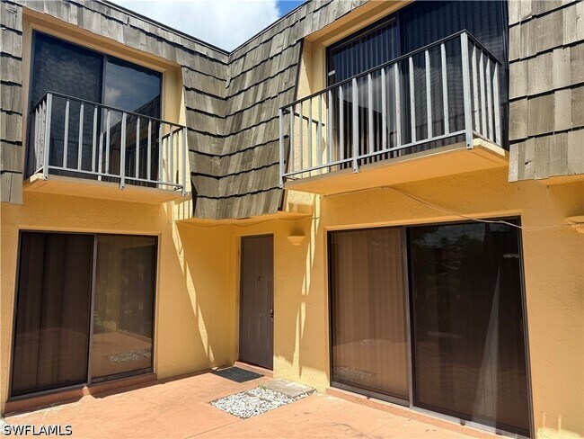 Building Photo - 1531 Park Meadows Dr