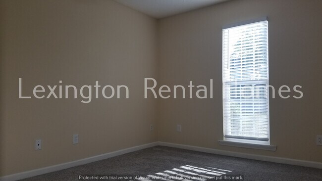 Building Photo - 142 Savannah Hills Dr