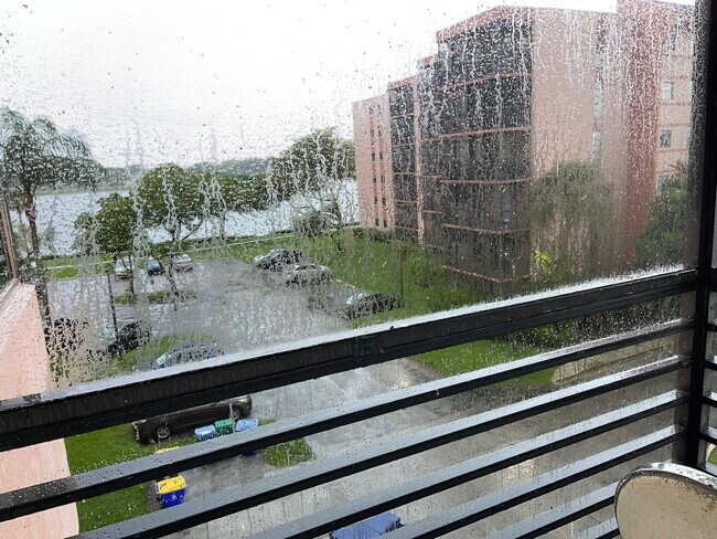 Building Photo - 20840 San Simeon Way