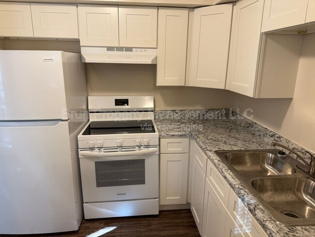 Building Photo - 1204 Glade Hill Dr