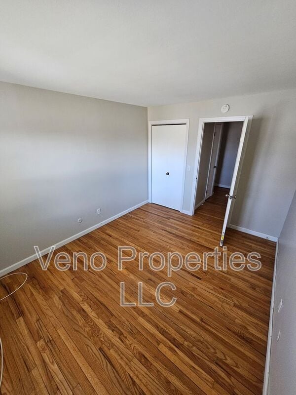 Building Photo - 9/11/13 Village Dr.