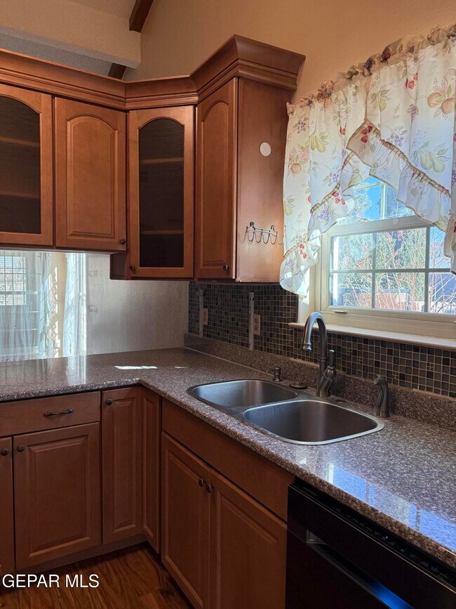 Building Photo - 3245 Nederland Ln