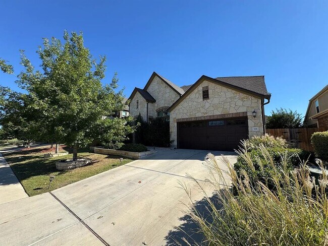 Building Photo - 735 Expedition Way