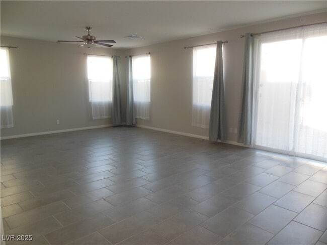 Building Photo - 2664 Crystal Quartz St