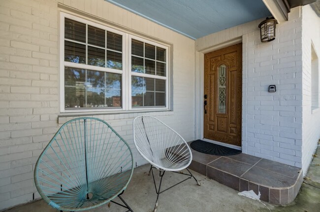 Front patio and main house entrance - 9305 Emnora Ln