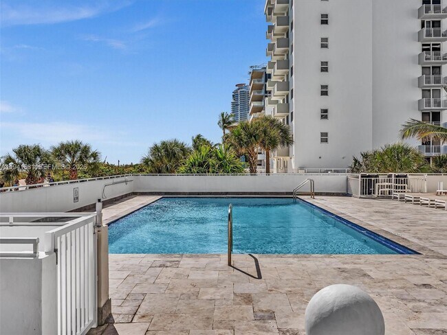 Building Photo - 401 Ocean Dr