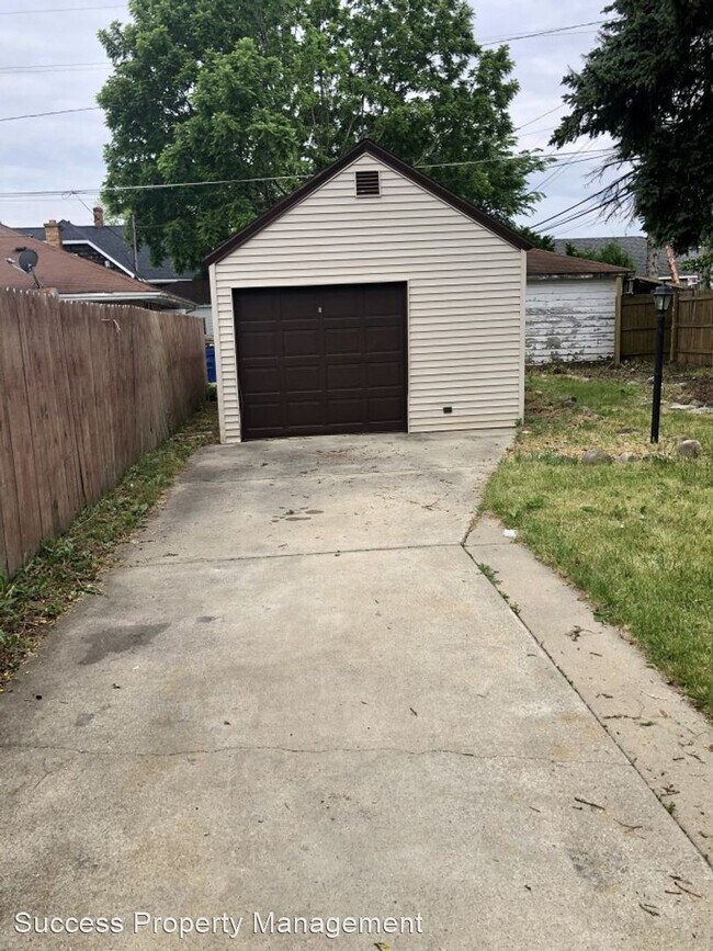 Building Photo - 2 br, 1 bath House - 2512 Drexel Avenue