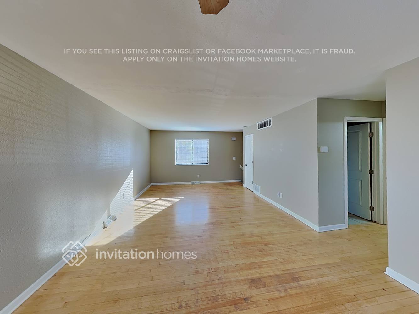 Building Photo - 10355 W 107th Ct