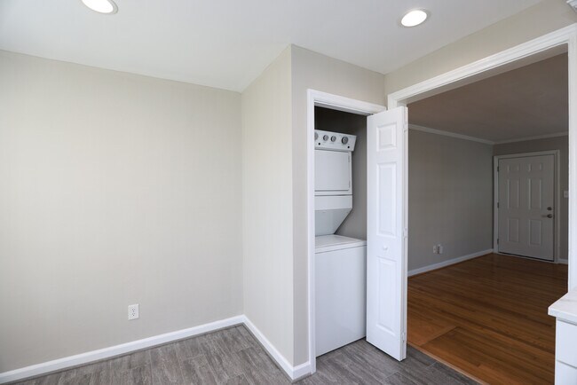 Building Photo - 1507 N 30th St