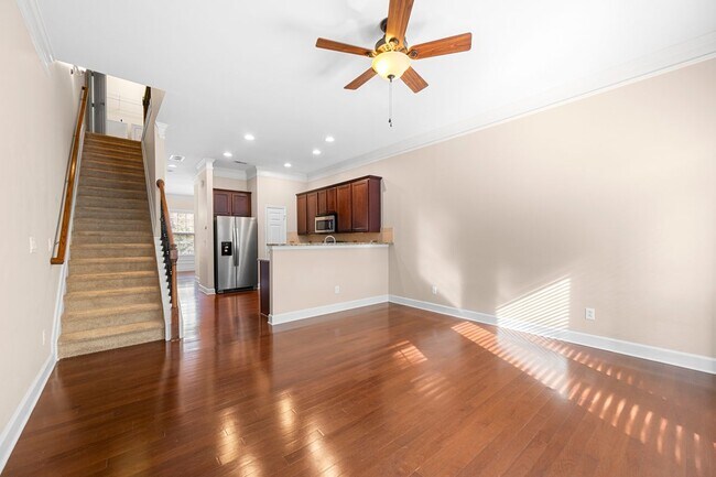 Building Photo - 2042 Cobblestone Cir NE