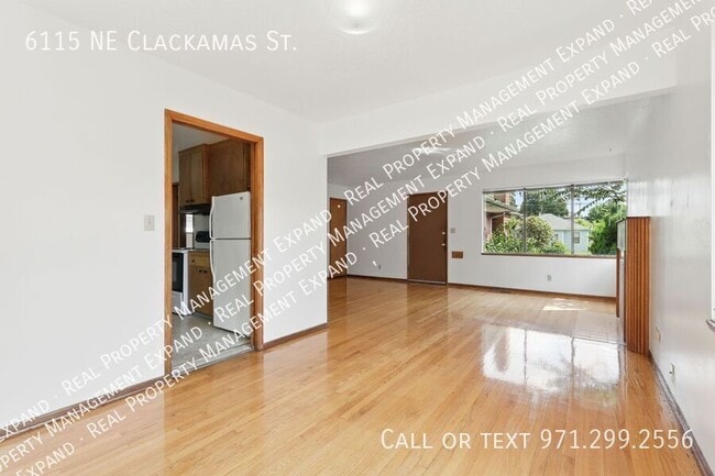Building Photo - 6115 NE Clackamas St