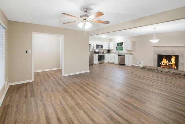 Building Photo - 3917 Amsbury Dr