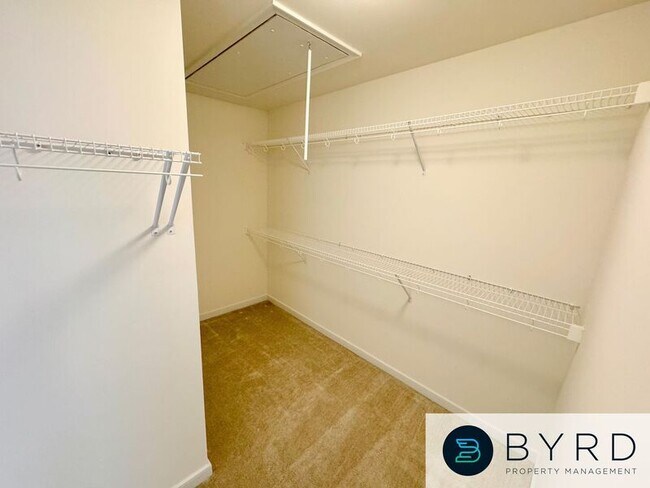 Building Photo - 18529 Palisades Rdg
