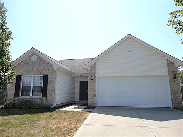 Primary Photo - 9931 Lakefield Ln