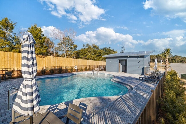 Building Photo - 24 Annabella St