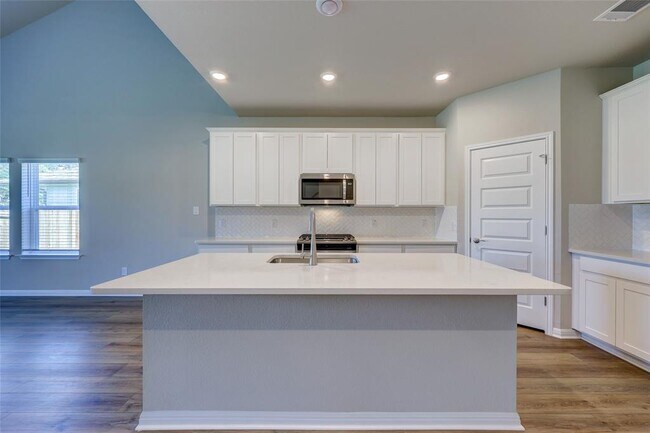 Building Photo - 117 Fairmeadow Downs Dr