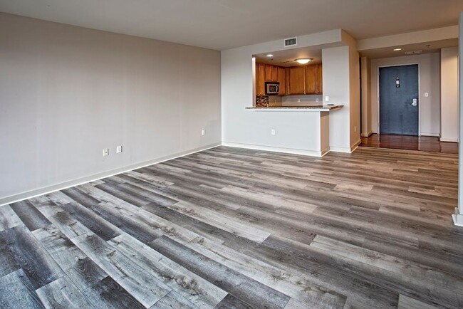 Building Photo - Christina Landing - 1 Bedroom, 1 Bath exce...