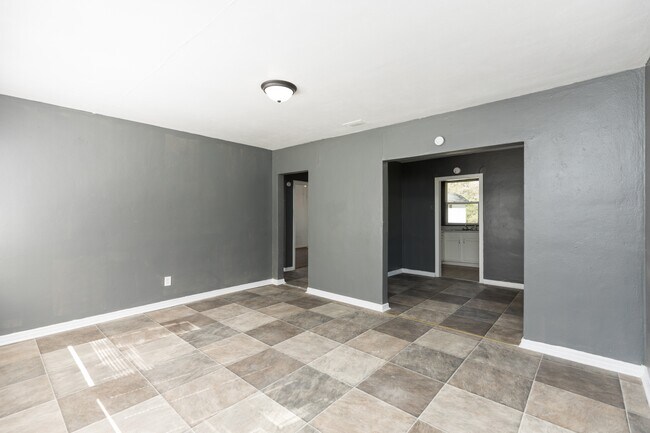 Building Photo - 3101 N 3rd St Cir