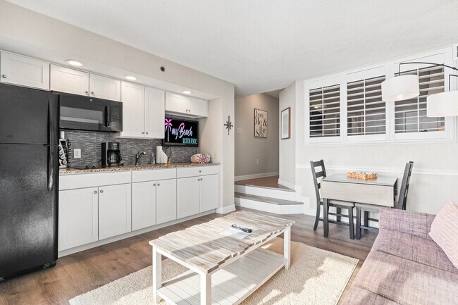 Building Photo - 4800 S Ocean Blvd