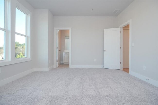 Building Photo - 2316 Mockernut Trl