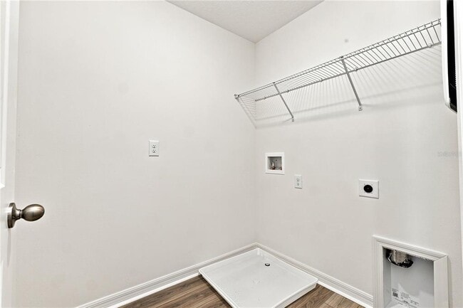 Building Photo - 9588 Westside Hls Dr