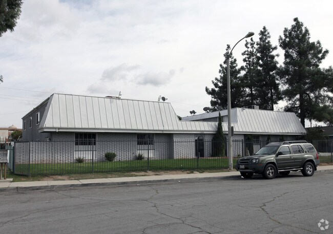 Building Photo - 13892 Pride St