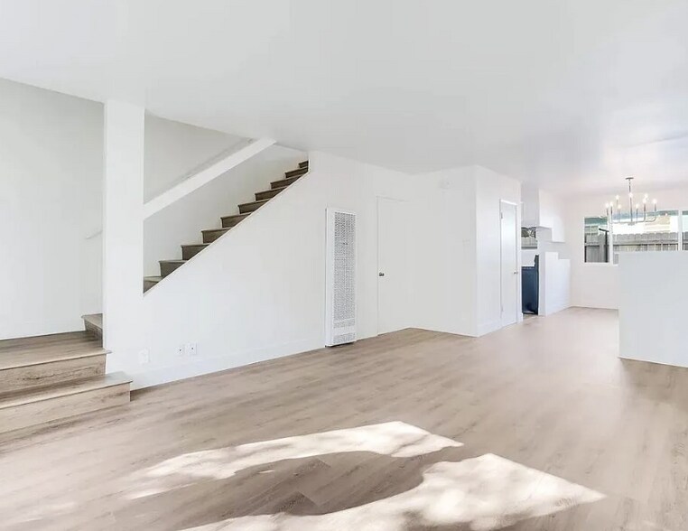 Building Photo - 1813 9th St