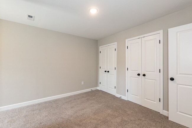 Building Photo - Brand NEW Three Bedroom Home!