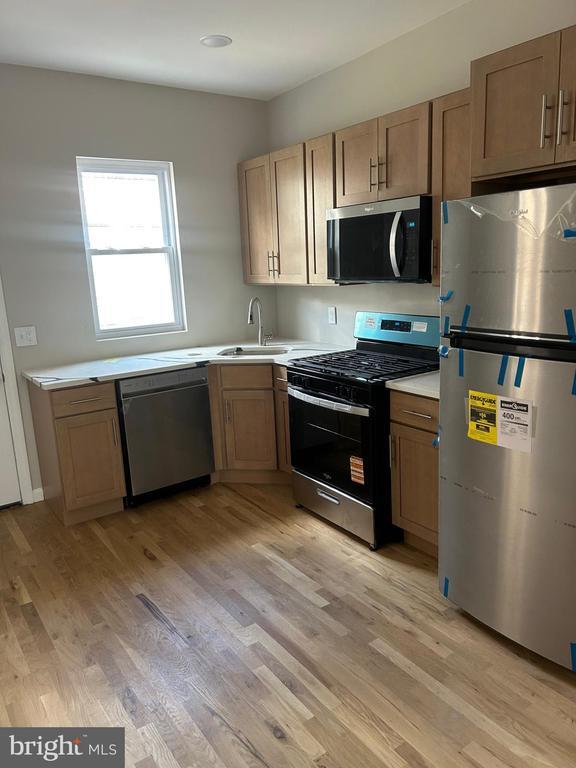 Building Photo - 2234 S Hemberger St