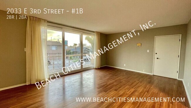 Building Photo - 2033 E 3rd St