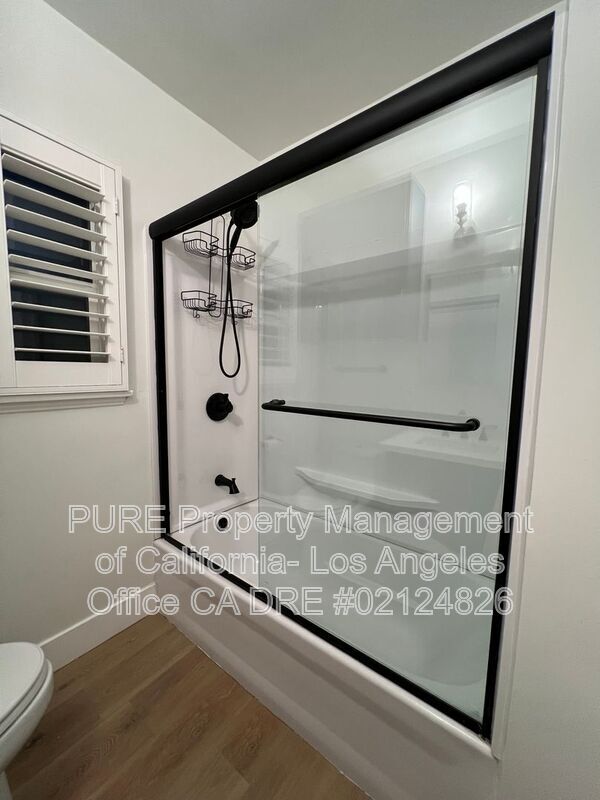 Building Photo - 1910 W 94th Pl