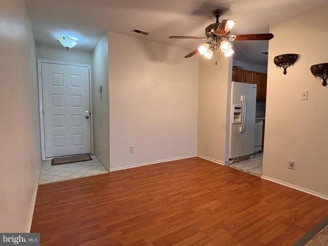 Building Photo - 1821 The Woods II