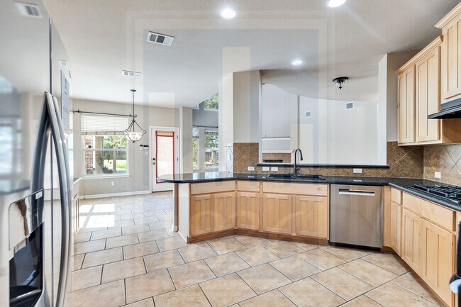 Building Photo - 150 Abbey Dr