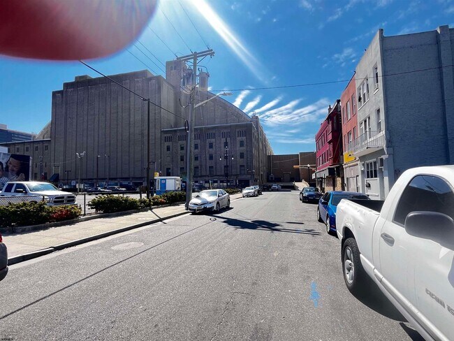 Building Photo - 26 1/2 S Georgia Ave-26