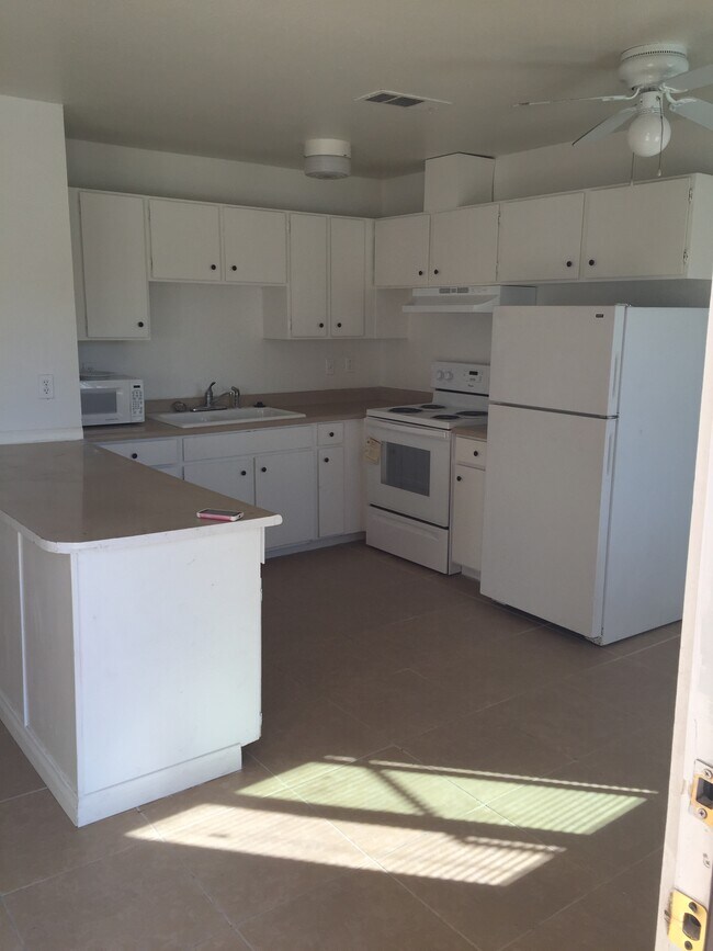 Primary Photo - 2300 Pearson Ct