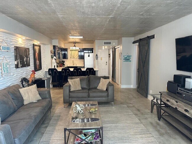 Building Photo - 3570 S Ocean Blvd