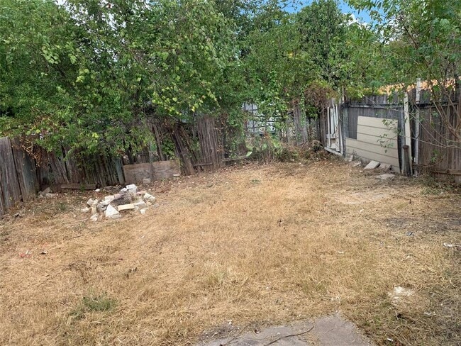 Building Photo - 10447 Doc Holliday Trail