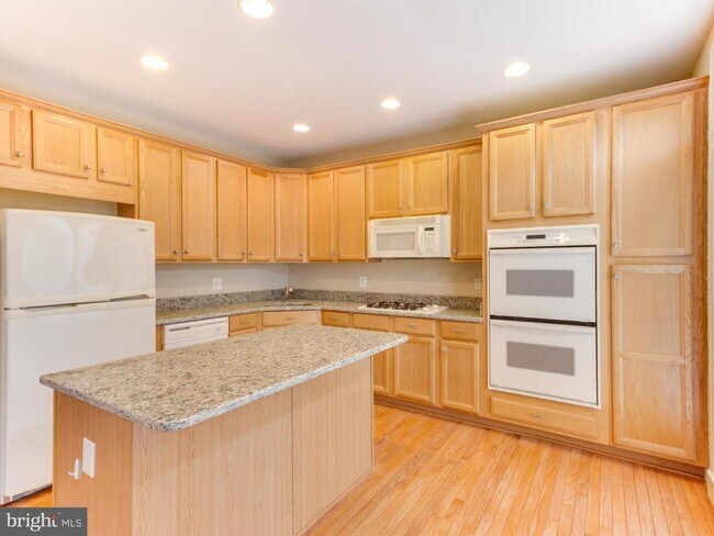 Building Photo - 43802 Bent Creek Terrace