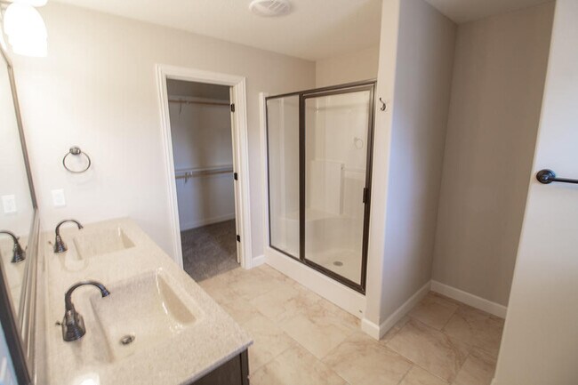 Building Photo - 7410 Oakley Dr