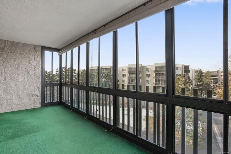 Building Photo - 14091 E Marina Dr